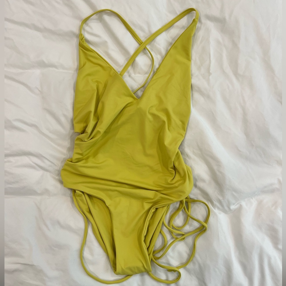 Dippin’ Daisy’s Union One Piece Citrine Size Small, NWT.